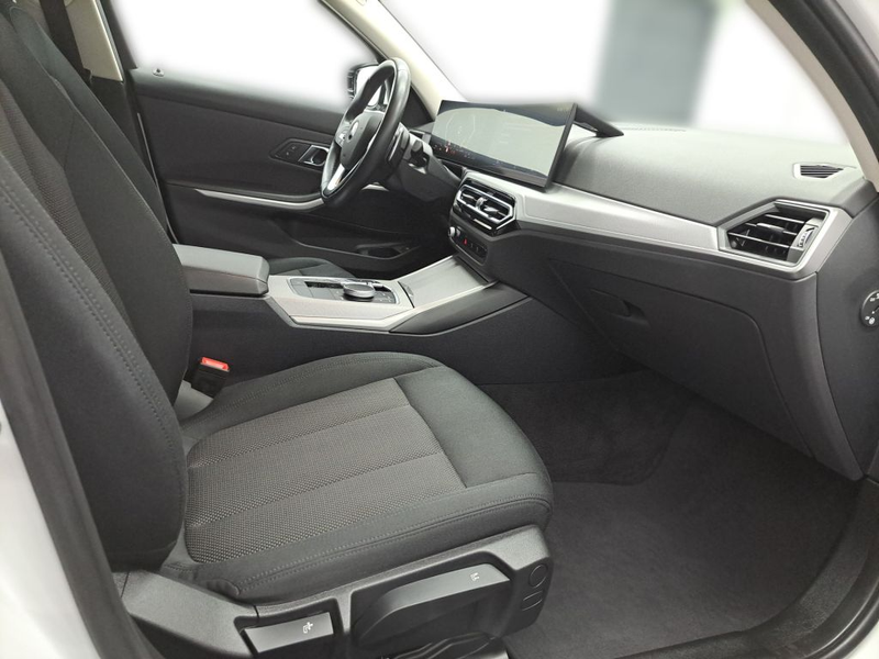 BMW 320 320d Touring xDrive Aut. NAVI SHZ PDC LED — photo 25