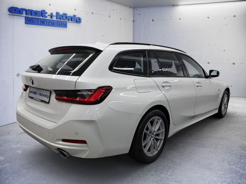 BMW 320 320d Touring xDrive Aut. NAVI SHZ PDC LED — photo 3