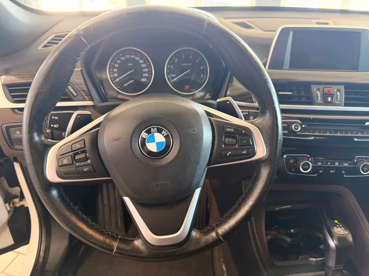 BMW X1 photo BMW X1