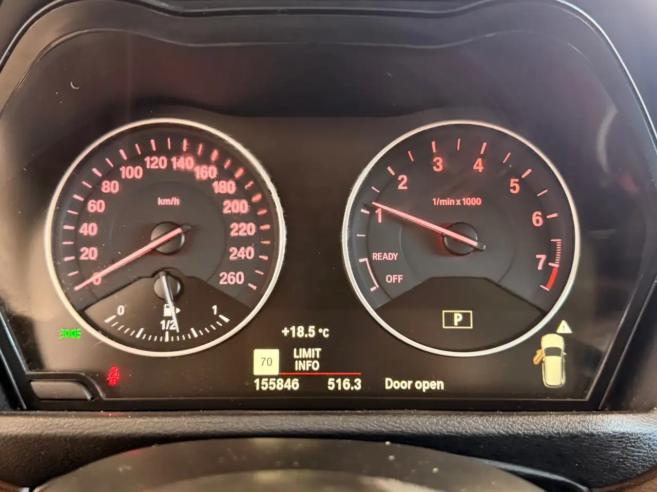 BMW X1 photo BMW X1