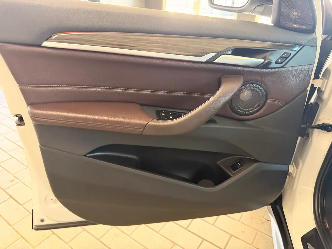 BMW X1 photo BMW X1