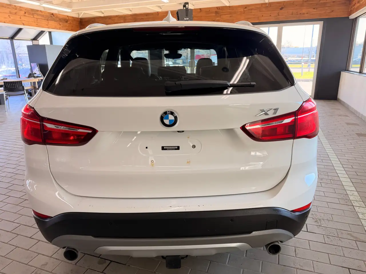 BMW X1 photo BMW X1