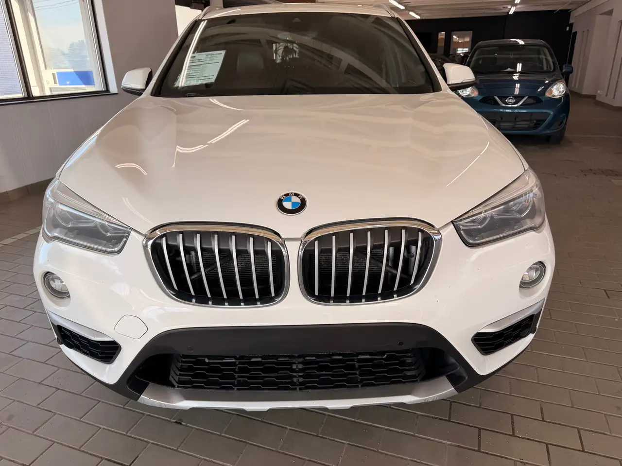 BMW X1 photo BMW X1