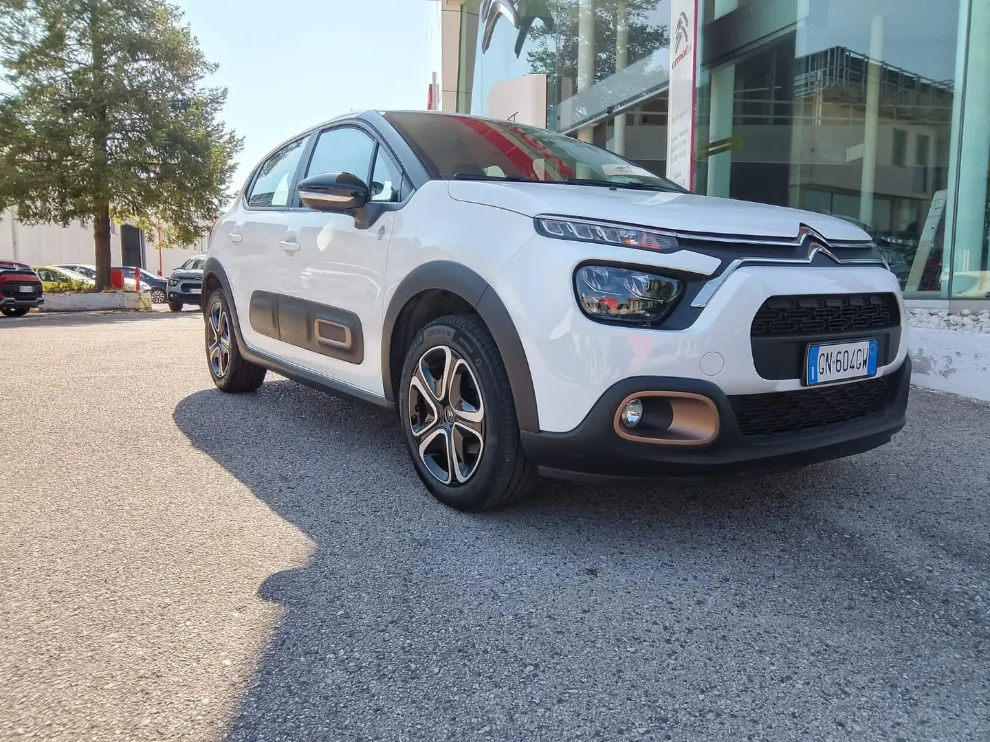Citroen C3 C3 1.2 puretech C-Series s Bianco - 1