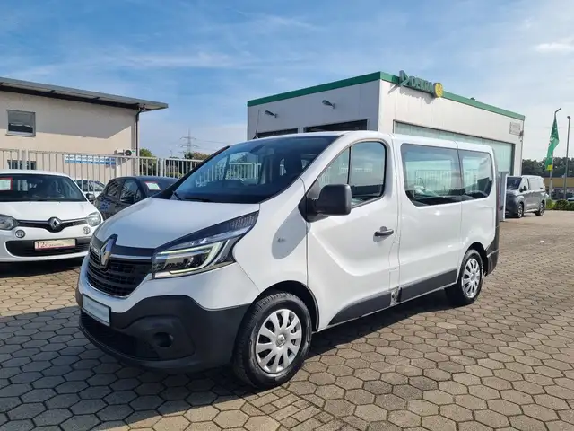 Renault Trafic 2.0 dCi Combi Life L1H1"1.Hand"AHK"8 fach bereift.
