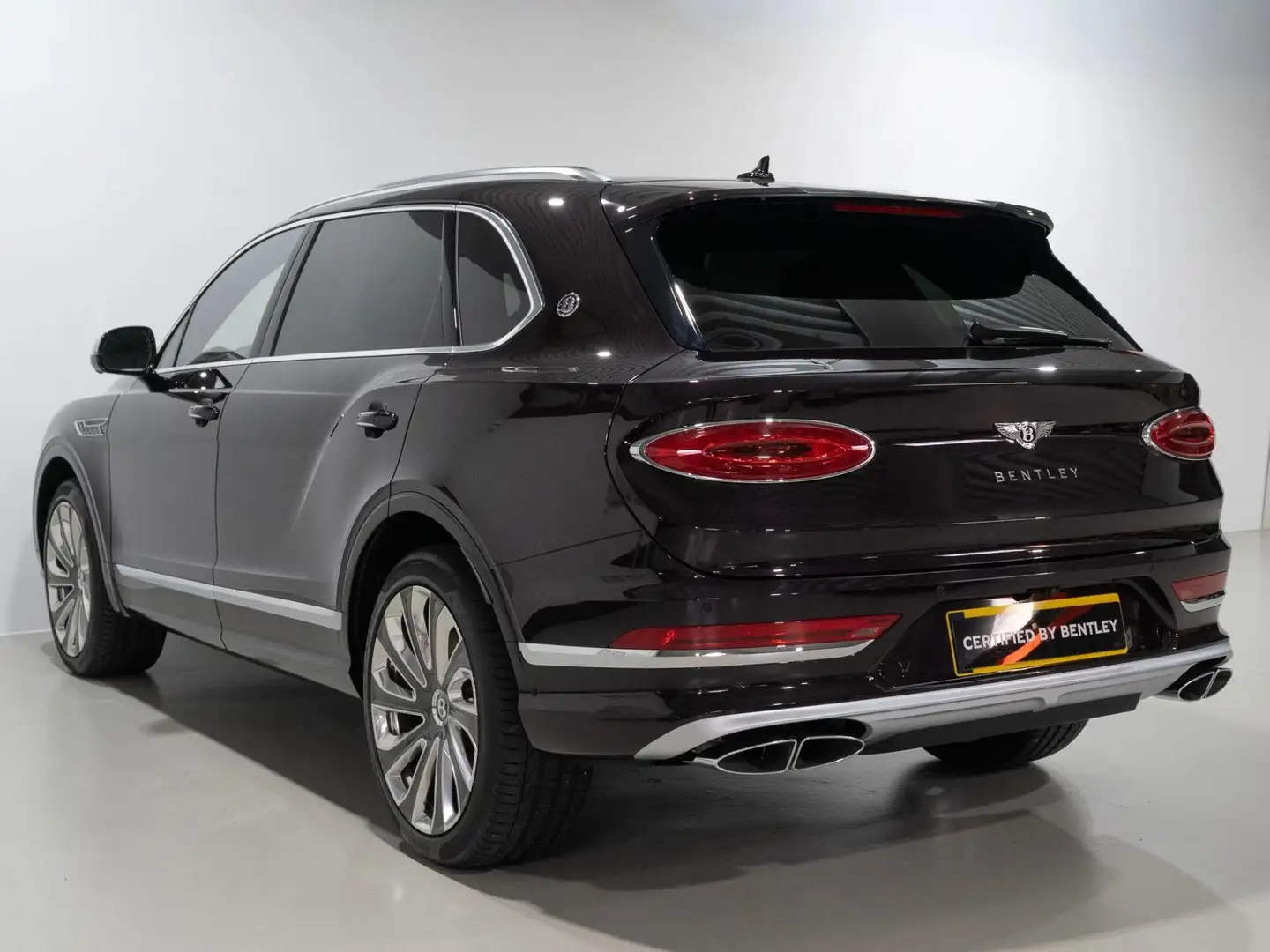 Bentley Bentayga EWB Mulliner von BENTLEY FRANKFURT Violett - 2