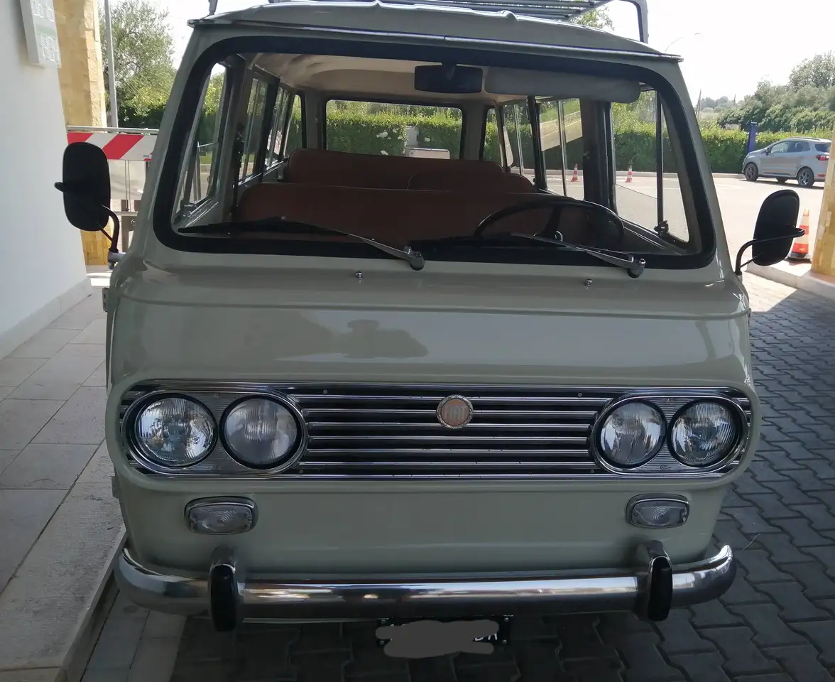 Fiat 850 Pulmino, foto 1