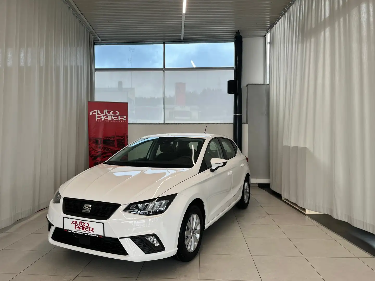 SEAT Ibiza Reference 1.0 Weiß - 2