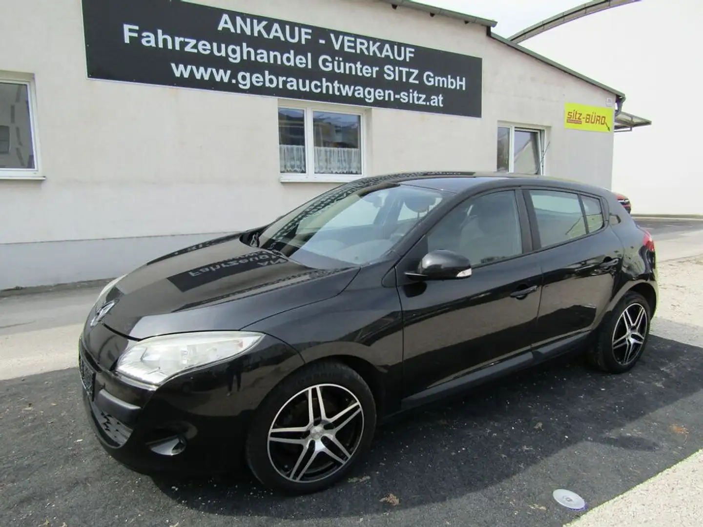 Renault Megane Mégane Expression Schwarz - 1