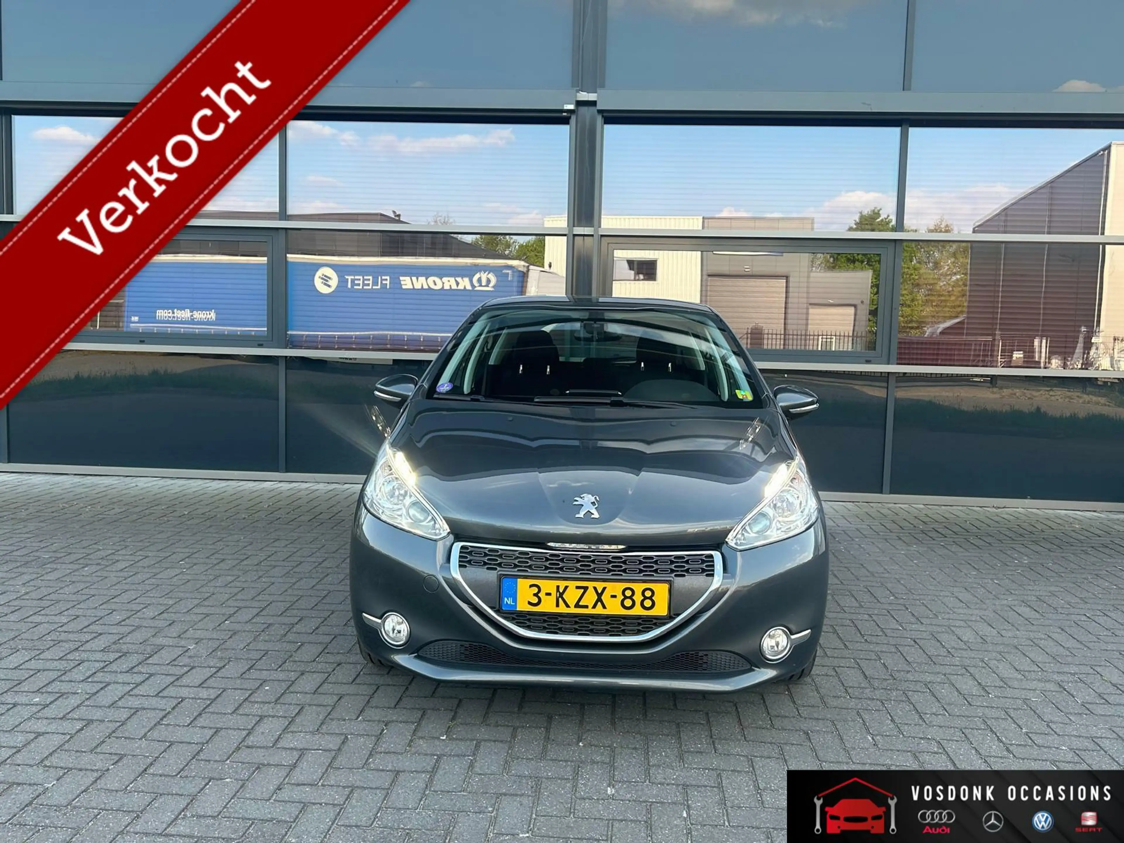 Peugeot 208 1.6 VTi Allure/automaat/Navi/Clima/PDC — photo 2