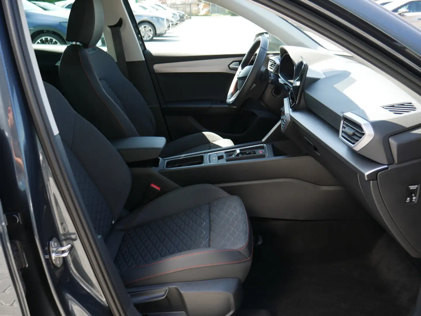 SEAT Leon Sportstourer 2.0 TDI FR 4Drive ACC LED Gris - 2