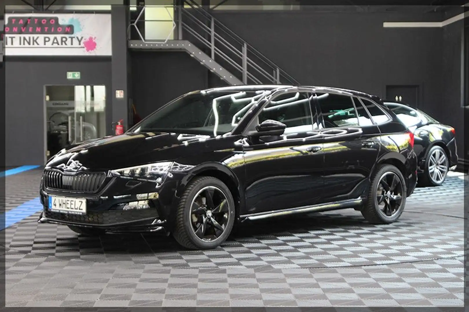 Skoda Scala 1.5 TSI DSG MONTE CARLO PANO / NAVI / CAM Schwarz - 2