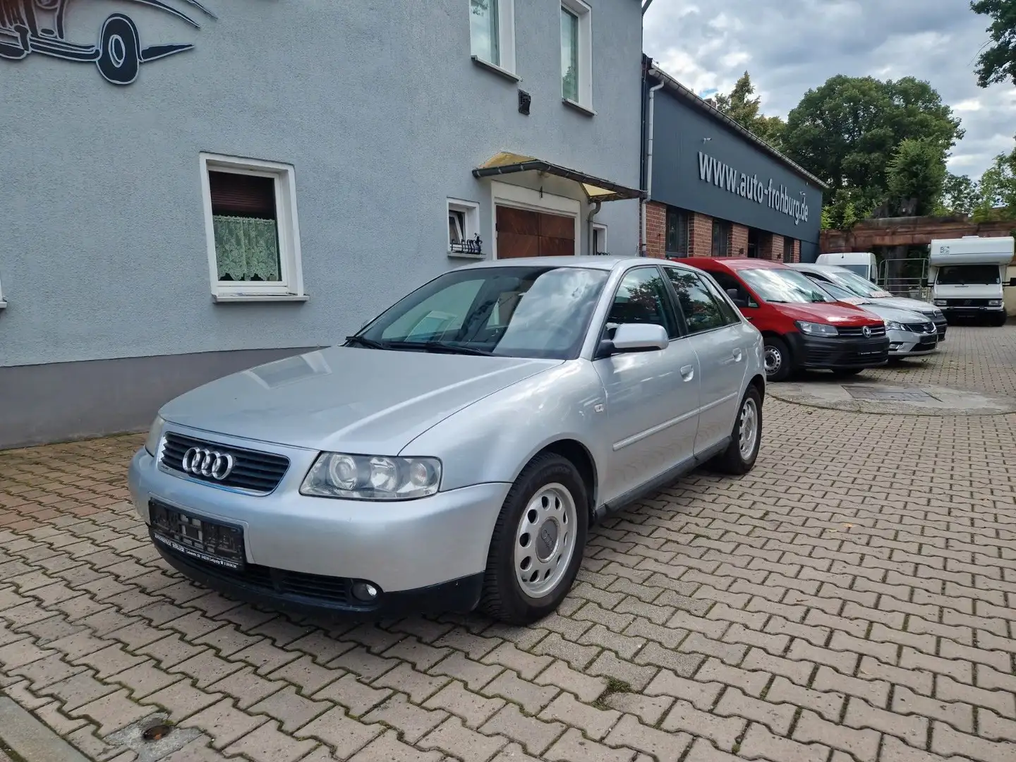 Audi A3 1.8T ,Klimaautom,TÜV 07/27 Argintiu - 1