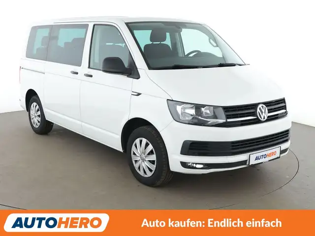 Volkswagen Multivan view 8