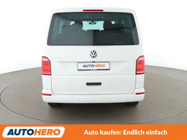 Volkswagen Multivan view 5
