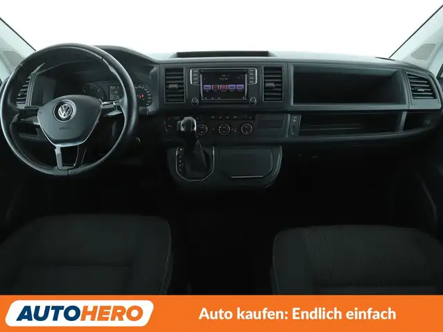 Volkswagen Multivan view 12