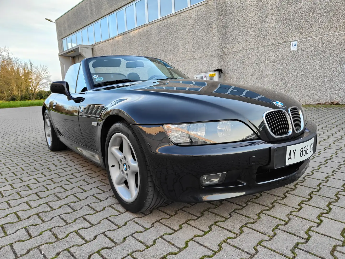 BMW Z3 CABRIO 1.9 140 CV Gia' ASI Blau - 1