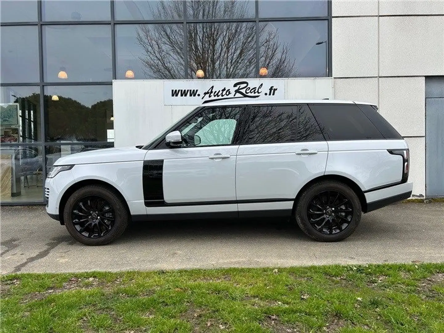 Land Rover Range Rover Mark X SWB P400e PHEV Si4 2.0L 400ch Vogue Blanc - 2