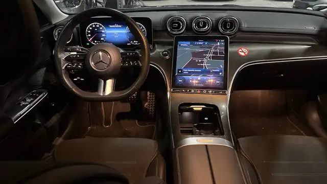 Mercedes-Benz C-Class view 8