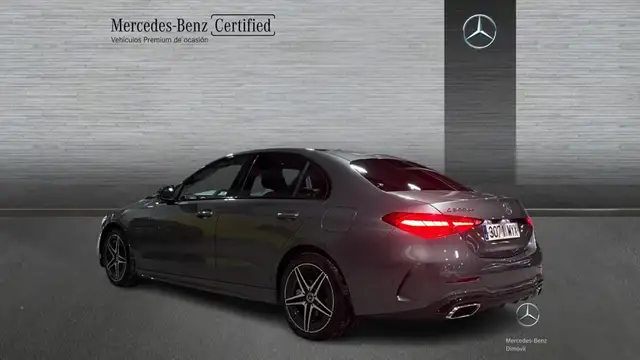 Mercedes-Benz C-Class view 4