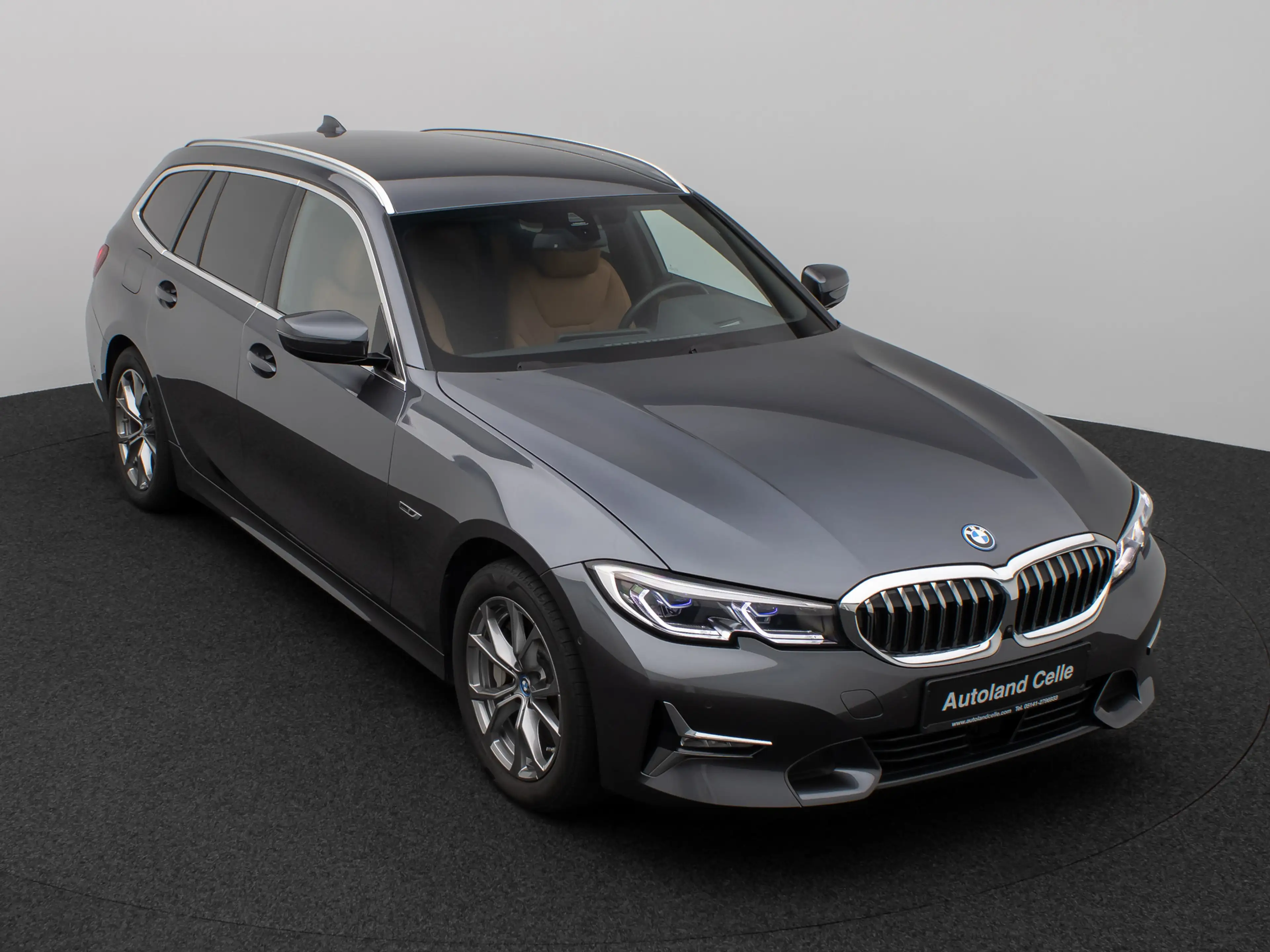 BMW 330 Luxury Line 360°Laser HUD DAB HiFi Sport — photo 3