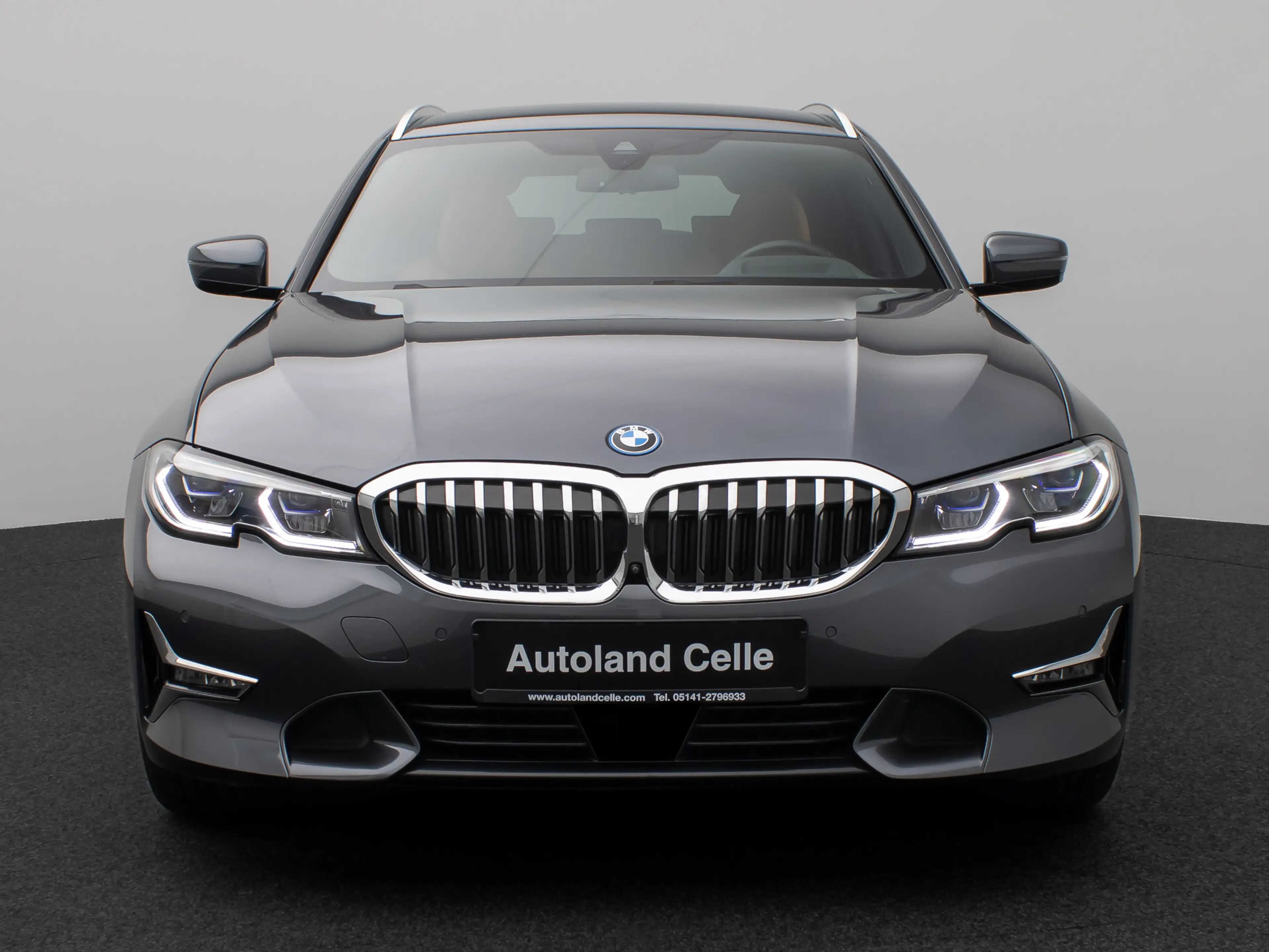 BMW 330 Luxury Line 360°Laser HUD DAB HiFi Sport — photo 2