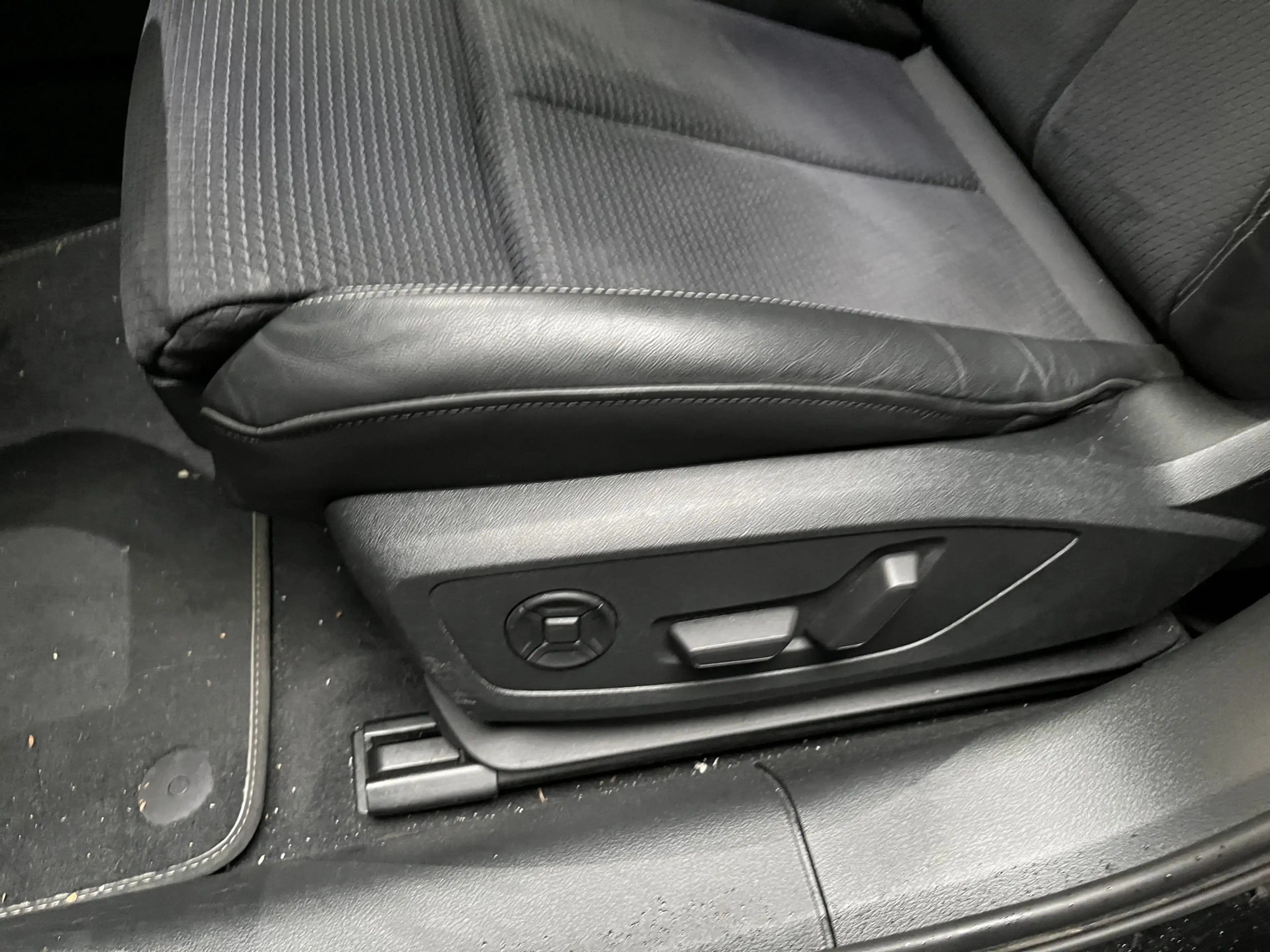 Audi A6 Avant 55 TFSI e quattro S-Line / 367 PK/ AUTOMAAT/ — photo 8