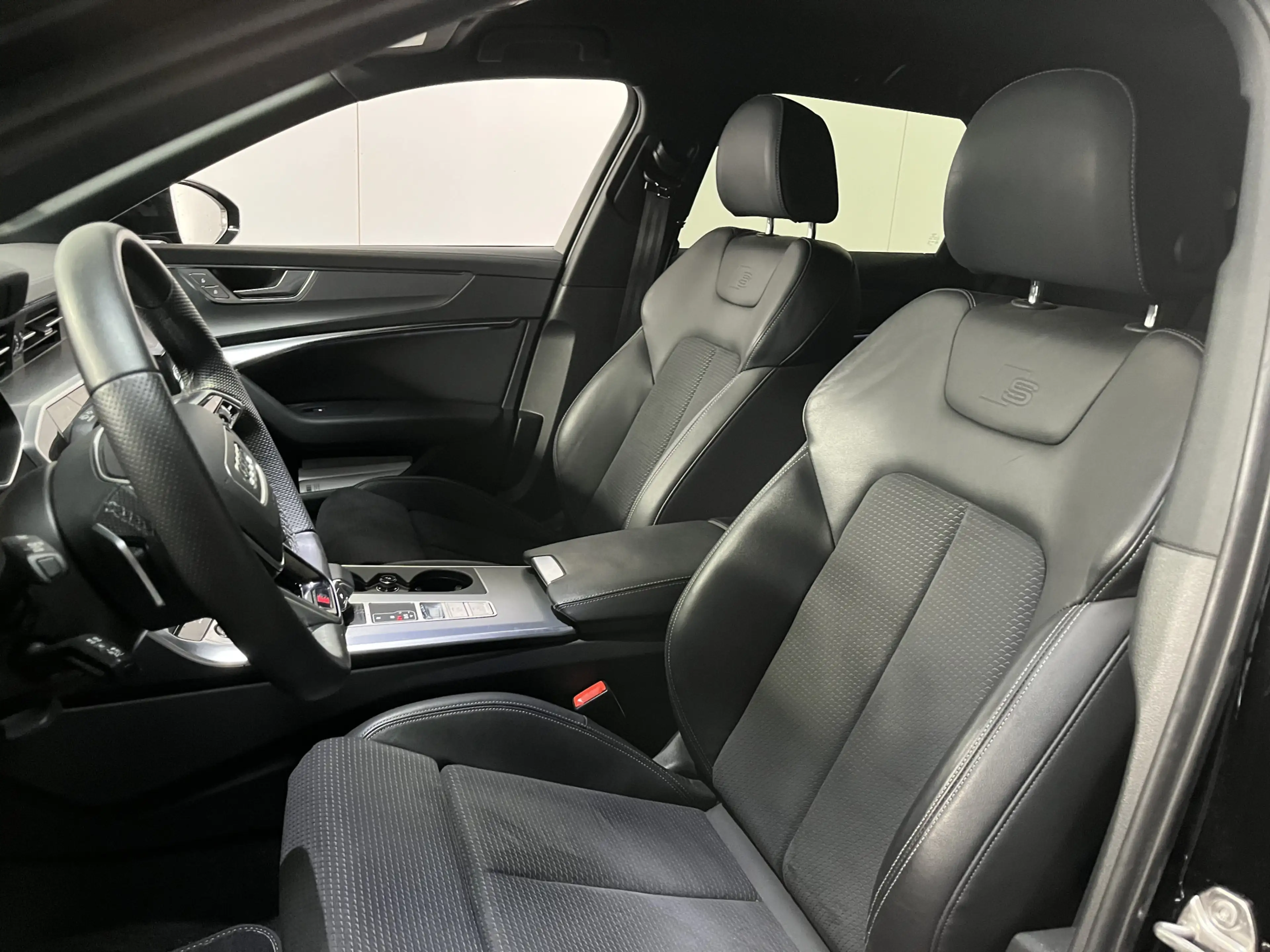 Audi A6 Avant 55 TFSI e quattro S-Line / 367 PK/ AUTOMAAT/ — photo 7