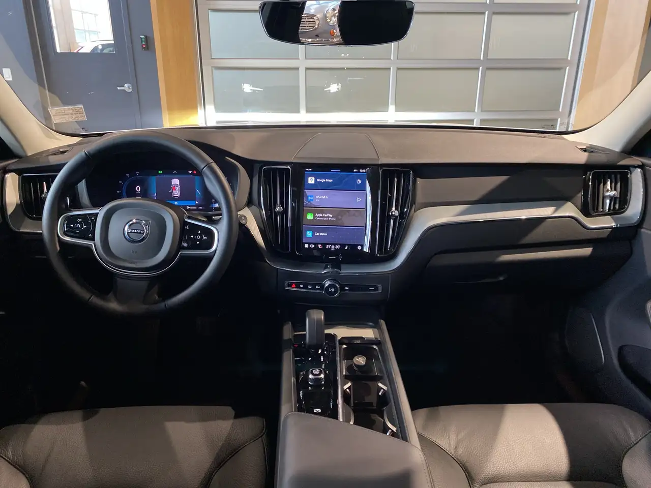 Volvo XC60 снимка Volvo XC60