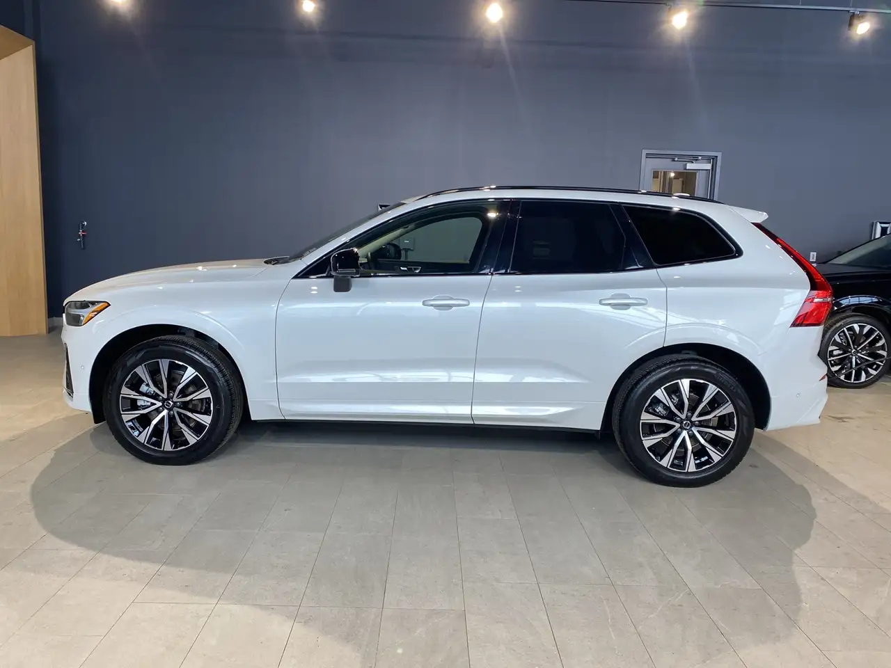 Volvo XC60 снимка Volvo XC60