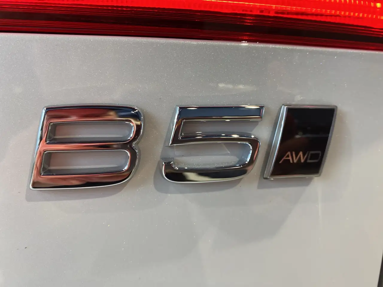 Volvo XC60 снимка Volvo XC60