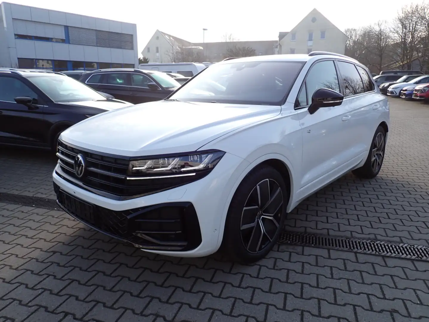Volkswagen Touareg 3.0 TDI R-Line 4Motion*Neues Modell*ACC* Wit - 2