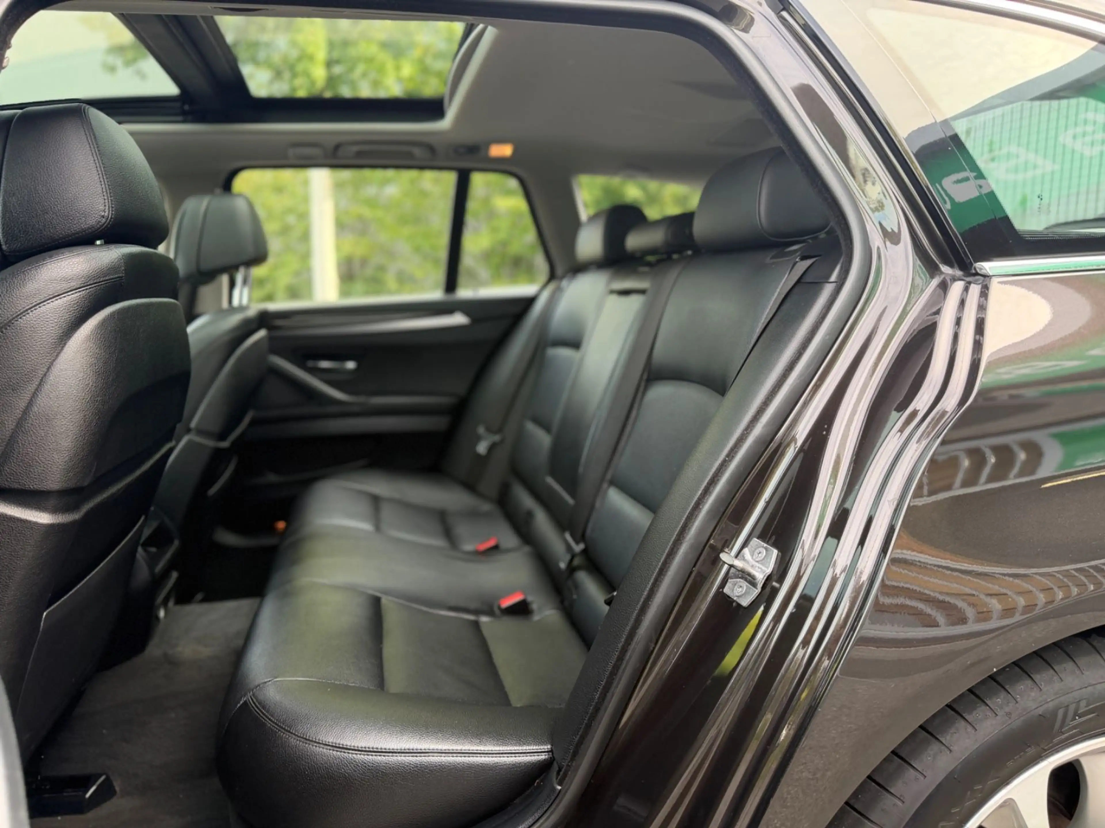 BMW 525 5 Touring 525 d*NAVI*SHZ*PDC*PANO* — photo 11