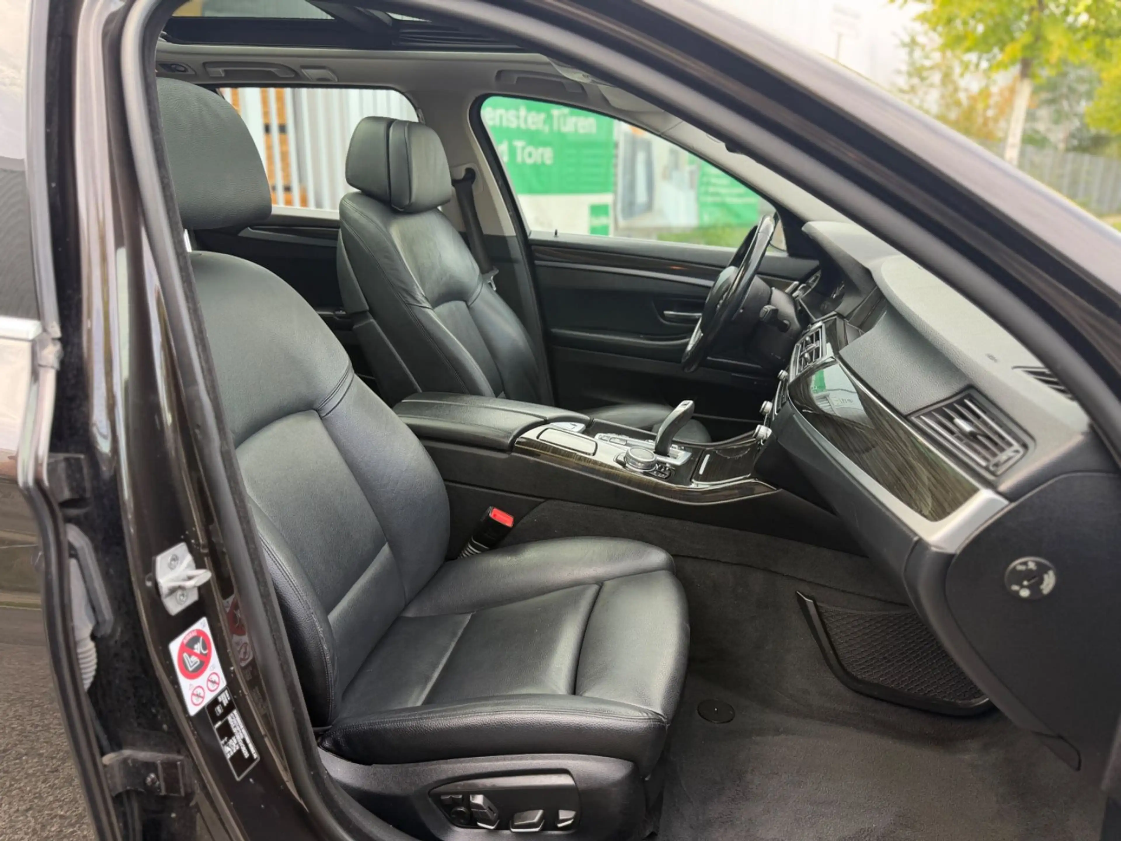 BMW 525 5 Touring 525 d*NAVI*SHZ*PDC*PANO* — photo 10
