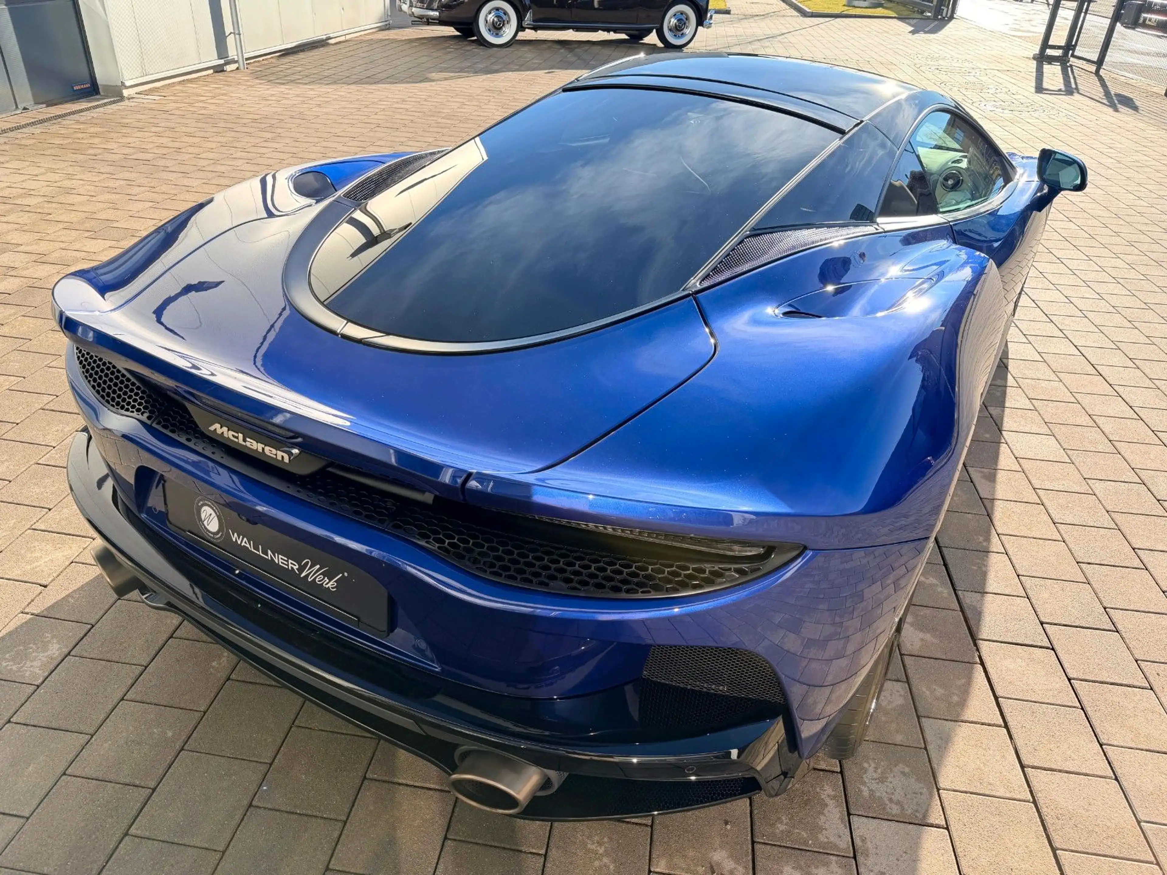 McLaren GT — photo 7