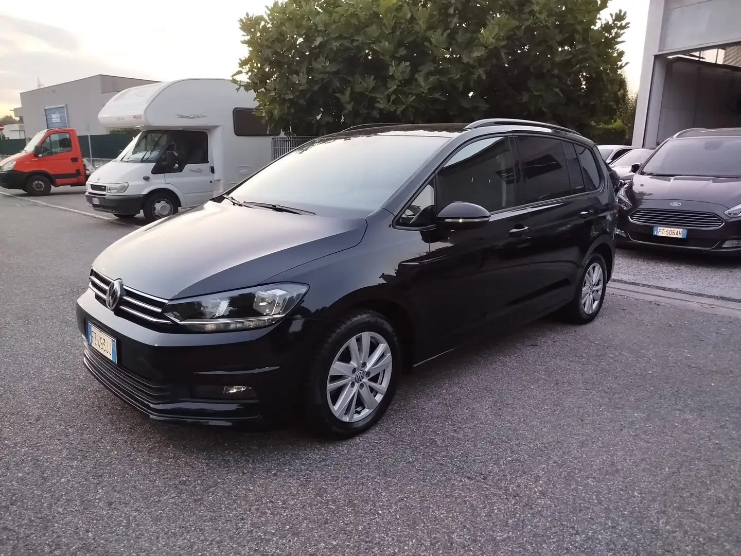 Volkswagen Touran 2.0 tdi Highline dsg Nero - 2