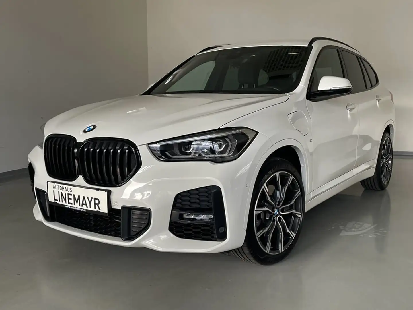 BMW X1 xDrive 25e M Sport Bianco - 1