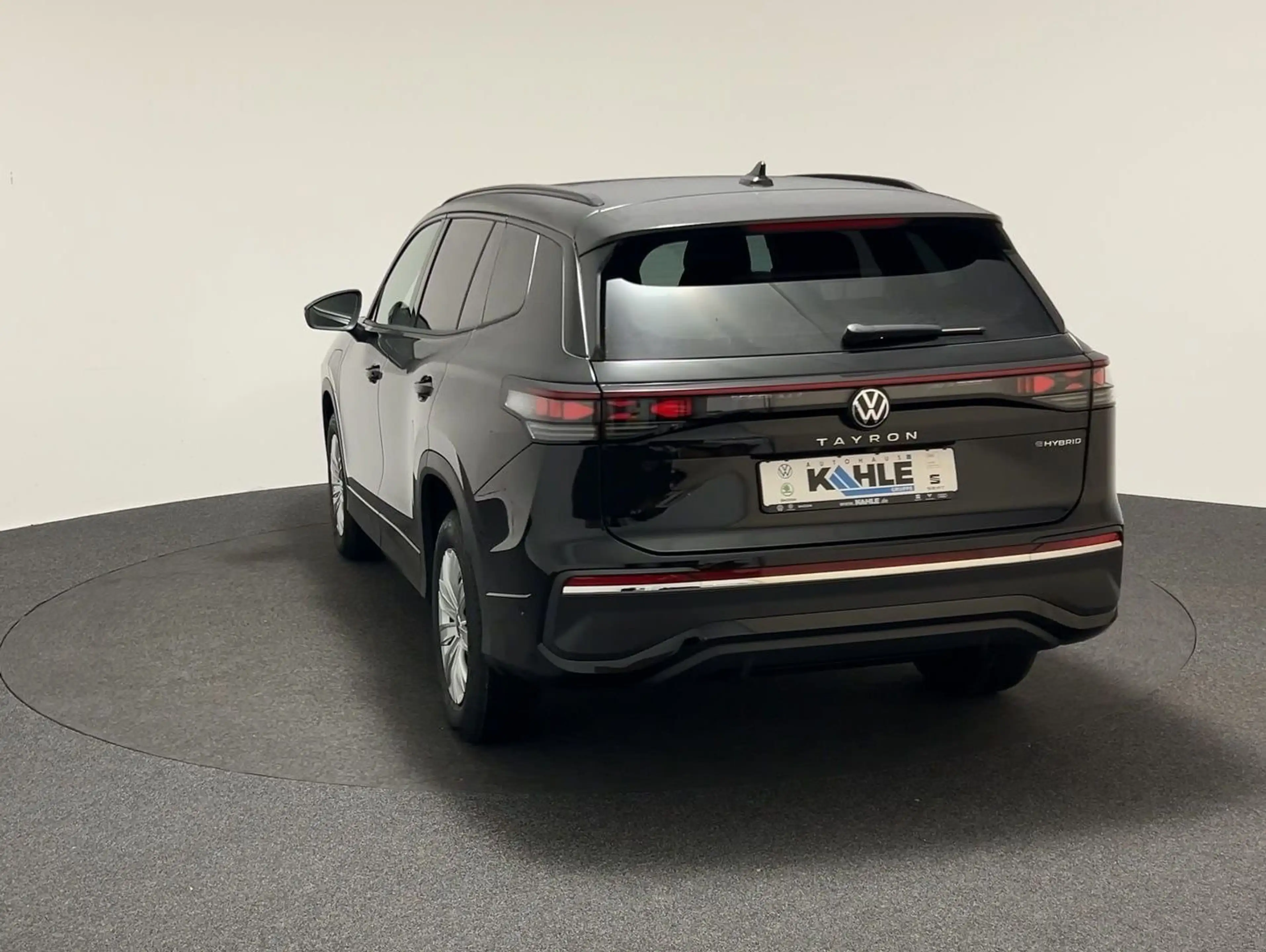 Volkswagen Tayron Elegance 1.5 l eHybrid CarPlay Pano ACC — photo 6