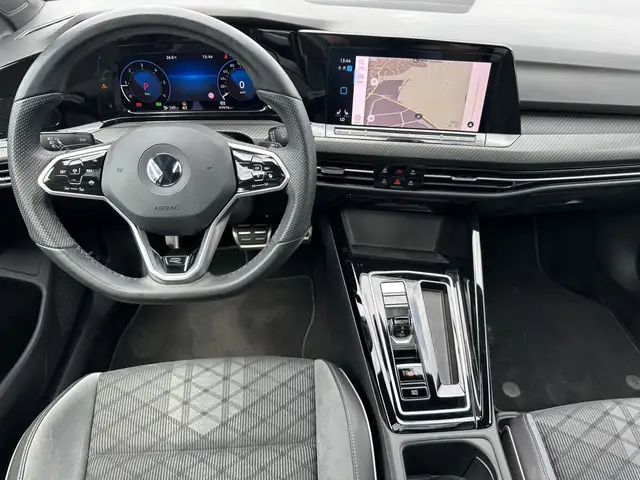 Volkswagen Golf view 11