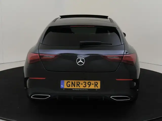Mercedes-Benz CLA view 8