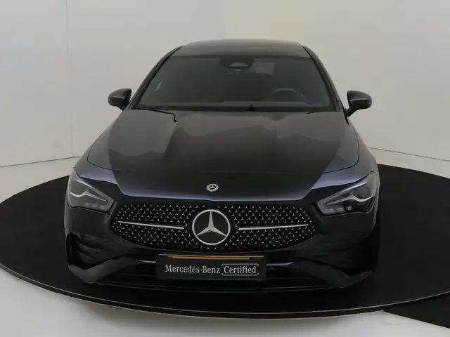 Mercedes-Benz CLA view 9