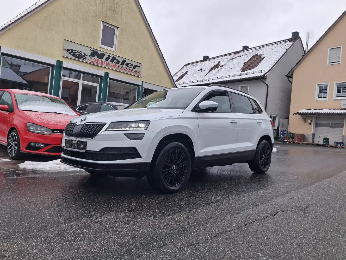 Skoda Karoq 1.0 TSI Ambition LED+KAMERA+SITZHZ.+1.HAND Weiß - 1