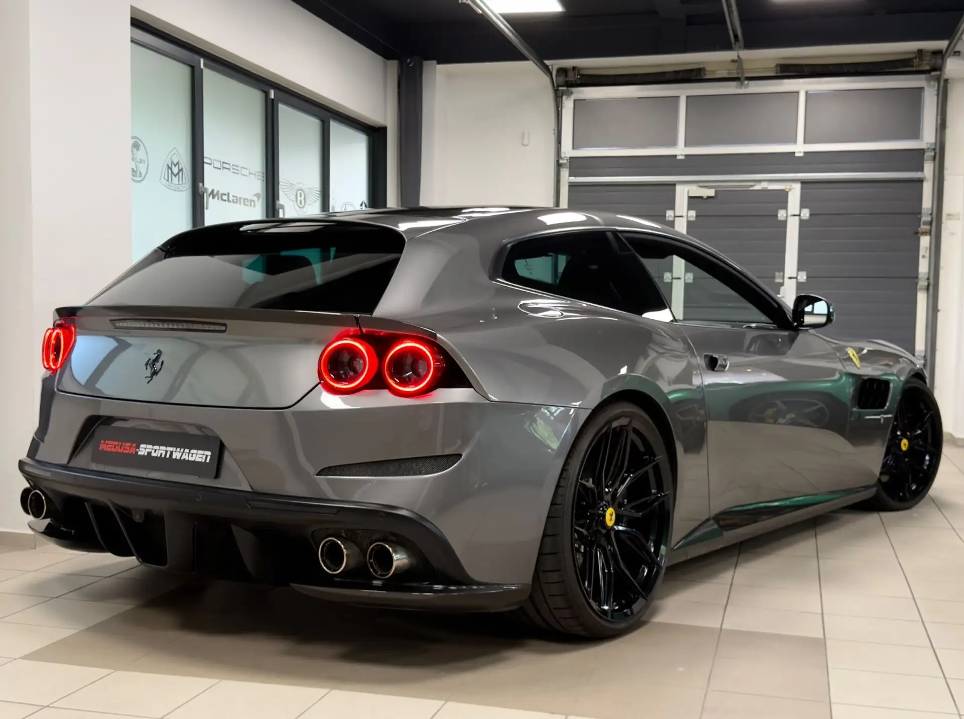 페라리 GTC4 루쏘 2016 회색 사진 4