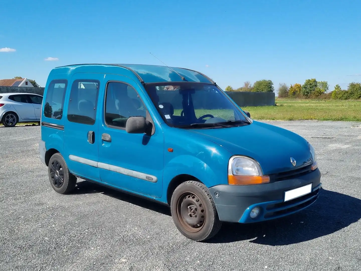 Renault Kangoo 1.9 D 65 GENERIQUE Bleu - 1