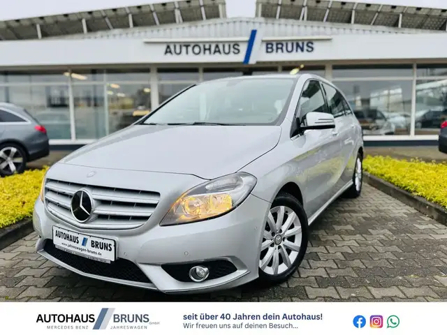 Mercedes-Benz B 180 Parktronic, AHK schwenkbar, Sitzheizung, Navi Vorr