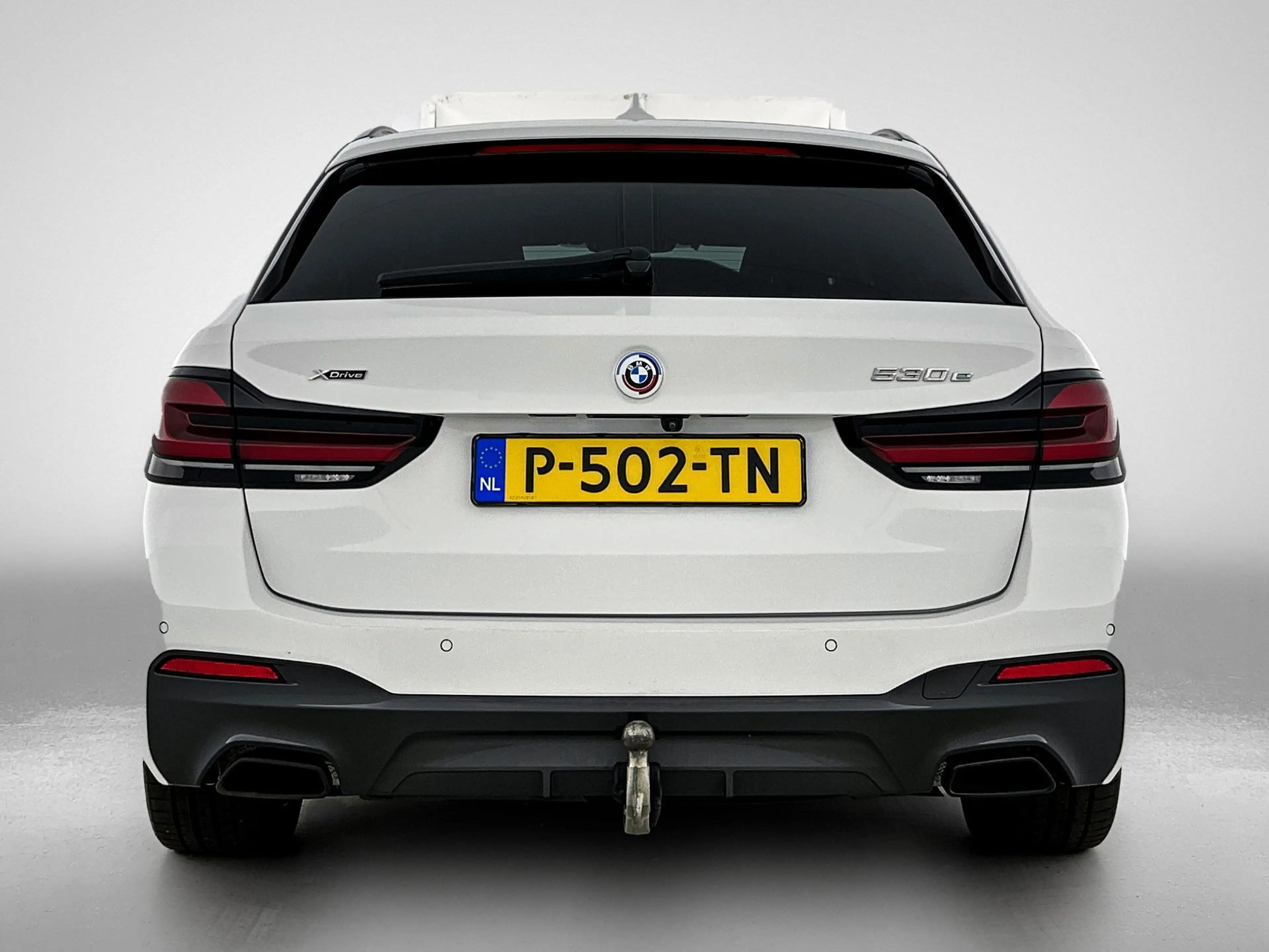 BMW 530 5-serie Touring 530e M-Sport / Anniversary / X-Dri — photo 4