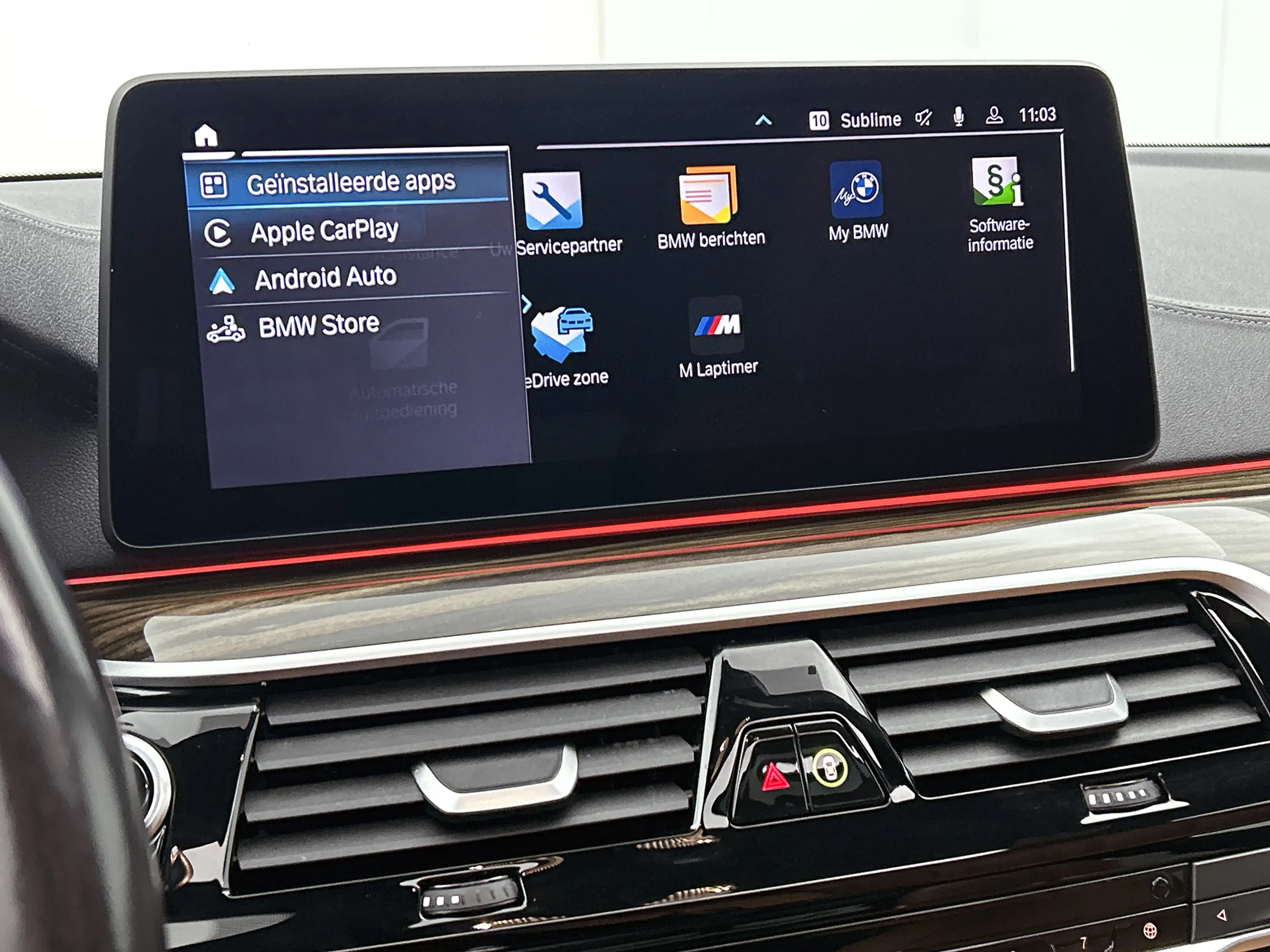 BMW 530 5-serie Touring 530e M-Sport / Anniversary / X-Dri — photo 27
