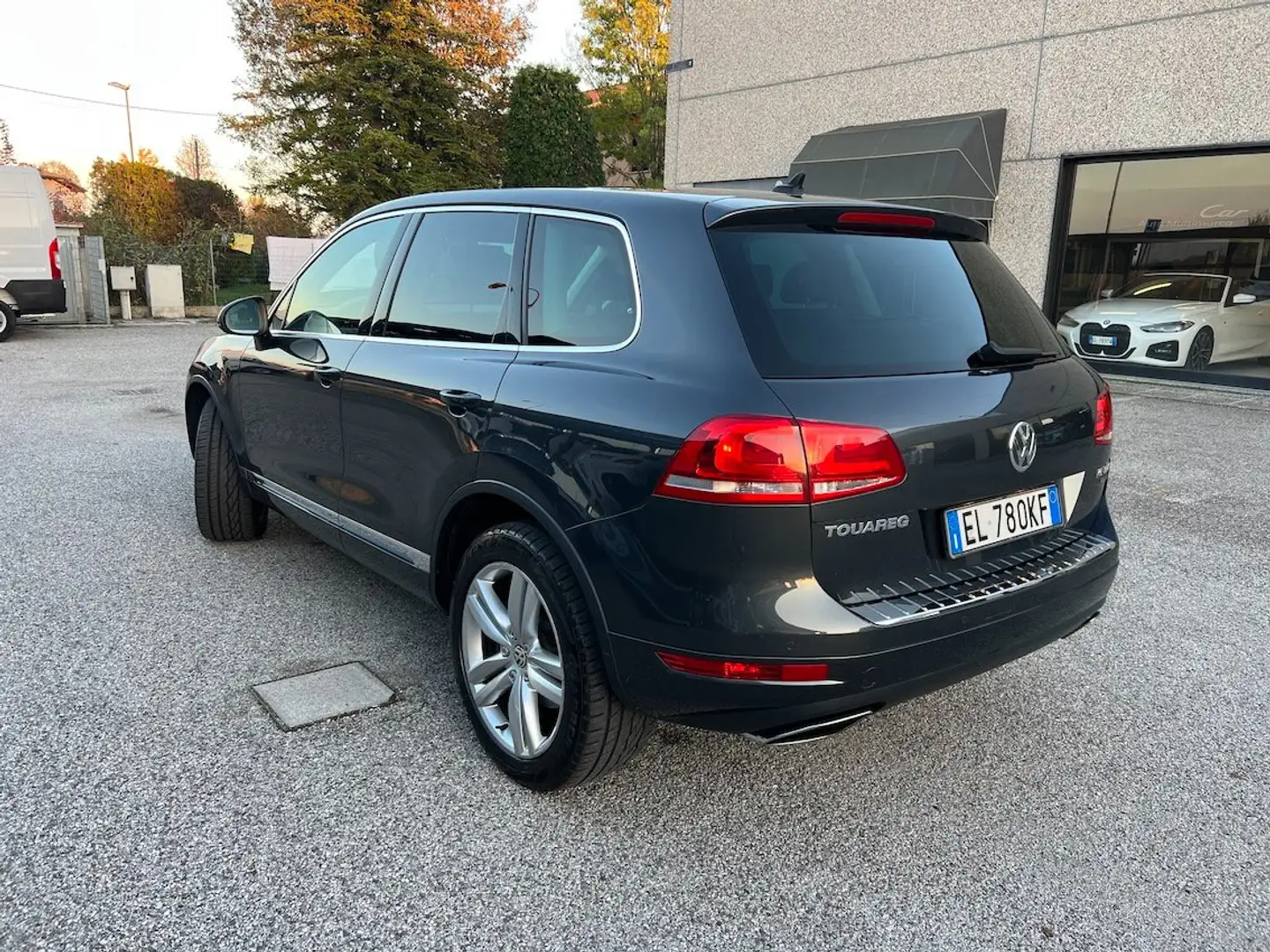 Volkswagen Touareg 3.0 V6 tdi Executive 245cv tiptronic Grigio - 2