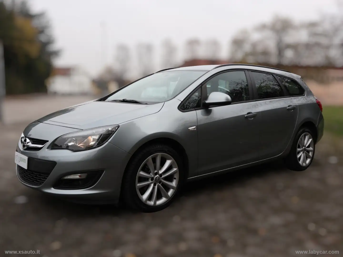 Opel Astra 1.4 T 140 CV ST Cosmo Gris - 1