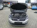 Volkswagen Passat 1.6 TDI Variant Kombi Klimaautomatik Einparkhilfe Silber - thumbnail 16
